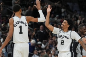 文班亞馬+哈珀；快船逆轉開拓者的優(yōu)缺點；里夫斯的記錄之夜