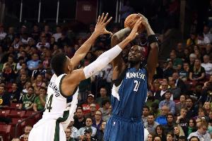 加內(nèi)特和字母哥單挑誰更強(qiáng)？小波特：加內(nèi)特 他投籃和防守更好