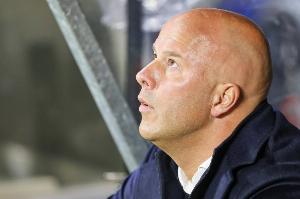 小甜甜?牛夫人！斯洛特去年帶隊奪英超，現(xiàn)聯(lián)賽4連敗成眾矢之的