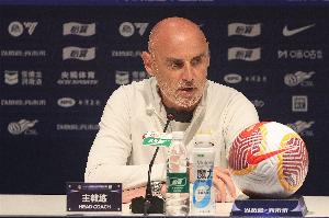 穆斯卡特：我對(duì)球員非常自豪，蔣光太生病賽前沒(méi)他出場(chǎng)的計(jì)劃