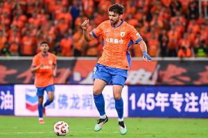 澤卡本賽季已經(jīng)完成8次助攻，刷新泰山球員單賽季主場(chǎng)助攻紀(jì)錄