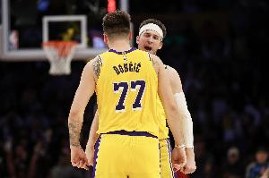 里夫斯單場至少50分11板9助 過去40年第四人&比肩東契奇威少哈登