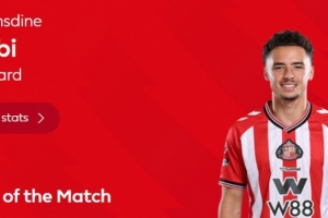 打進(jìn)絕殺，英超官方：塔爾比當(dāng)選桑德蘭2-1切爾西全場最佳球員