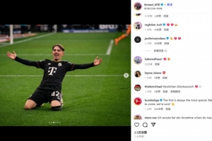 17歲卡爾社媒曬滑跪慶祝照，德甲官方鼓勵：聯(lián)賽處子球總是很特殊