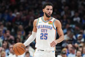 雷霆又打出來(lái)一個(gè)！二年級(jí)米切爾替補(bǔ)場(chǎng)均18.2分3.8板3助1.2斷