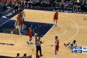 苦苦追分！埃奇庫姆外線三分出手 再度打成3+1