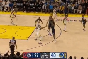 反擊開始？保羅推轉(zhuǎn)換拋傳小卡 后者三分利落出手直接命中