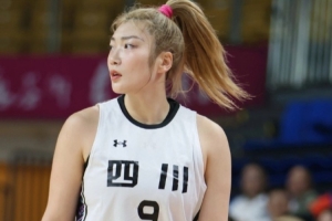 離冬奧會(huì)開幕還有100天！李夢(mèng)：不同的賽場(chǎng) 同樣的拼搏