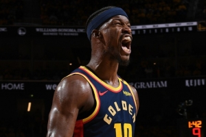 系統(tǒng)升級？巴特勒本賽季至今三分命中率達(dá)57.1%！上季在勇士27.9%