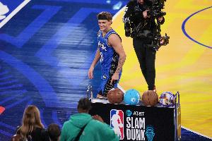 Scotto：步行者與麥克朗簽下的是2年無保障合同 第二年有球隊(duì)選項(xiàng)