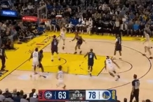 戲耍雙高！巴特勒弧頂騙過科林斯突破迎著大洛上籃得分