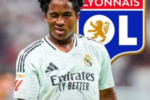 租借費半年約450萬歐！記者：里昂領(lǐng)跑恩德里克爭奪戰(zhàn)