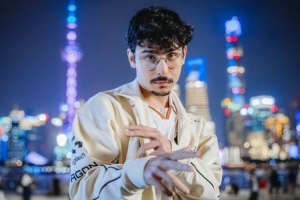 Joker：這局主要是前期被套路了下路炸太慘了，下把注意下就好