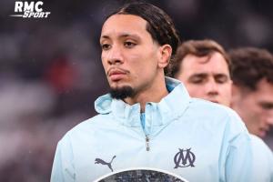 幸無(wú)大礙！馬賽中場(chǎng)賽中突然暈倒，官方確認(rèn)事發(fā)時(shí)球員未喪失意識(shí)