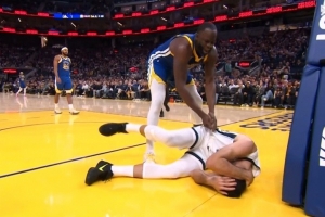 追夢怒噴阿爾達馬：你個軟蛋！小丑！你只會躺地上打滾像死了一樣