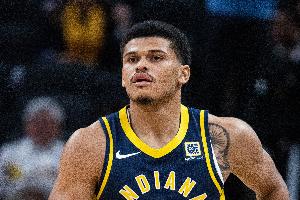 鐵到?jīng)]眼看！丹尼斯14中3得8分4板5助 正負(fù)值-26全隊(duì)最低