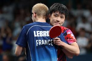決勝局連贏6分！小勒布倫讓二追三張本智和，晉級法國冠軍賽4強