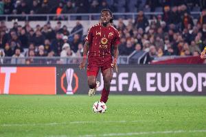 羅體：米蘭曾兩次追求科內(nèi)，巴黎準(zhǔn)備報(bào)價6000萬歐但羅馬想留下他