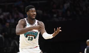 拼至6犯離場！小賈倫-杰克遜8投6中 得到15分4板1助