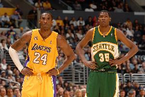 籃球偶像是誰？KD：努力去接近科比和喬丹 想像老詹那樣打到40歲