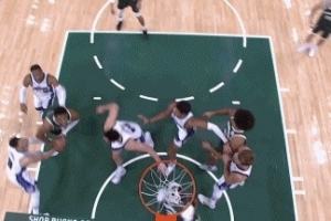 不給機(jī)會！拉文切掉字母哥籃板&雄鹿錯失絕平機(jī)會