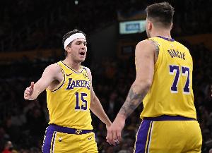 雷迪克：東契奇&里夫斯關(guān)系非常好 倆人都愛噴垃圾話&性格相似