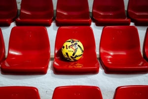 西甲官方發(fā)布25/26賽季冬季用球，靈感源自賽車運動