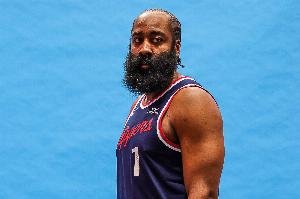 有丶逆天??！哈登下半場(chǎng)已經(jīng)7失誤了！