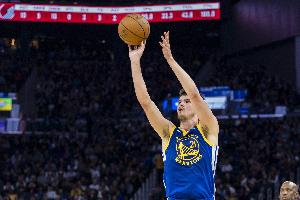 值得首發(fā)！波斯特把握機(jī)會 開場連續(xù)命中三記三分