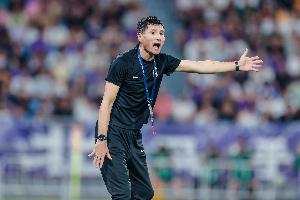 媒體人：國足選用邵佳一肯定是因男籃效應(yīng)，并且現(xiàn)有外教不靠譜