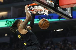 理查德：老將缺陣我們得多拉開(kāi)空間 多打擋拆&加快比賽節(jié)奏