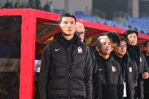 東體：邵佳一執(zhí)教國(guó)足愿望強(qiáng)烈，“土洋結(jié)合”配置得到高層認(rèn)可