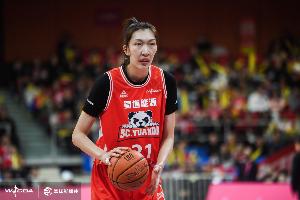 這……四川全運女籃首節(jié)31比4山西全運女籃 半場結(jié)束時領(lǐng)先57分