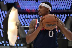 比爾14中2僅得5分！解說：本賽季NBA比賽特點不太適合老同志