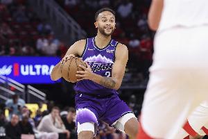 最近出場(chǎng)機(jī)會(huì)挺多！李凱爾7中3拿到8分4板4助