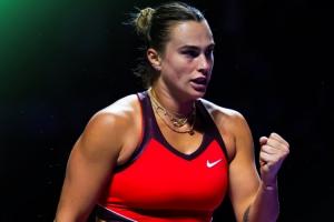 爭奪254萬美元獎金！薩巴倫卡2-1阿尼西莫娃，決賽將戰(zhàn)萊巴金娜