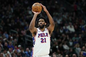 高效全能！恩比德26分鐘16中10貢獻(xiàn)29分6板4助 罰球9中8