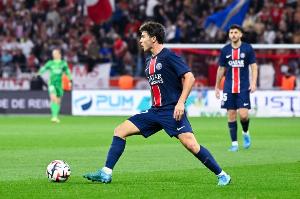 若昂-內(nèi)維斯談戰(zhàn)勝里昂：這場比賽很艱難，我們?nèi)杂懈倪M的空間