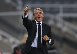 斯基拉：曼奇尼將與薩德簽約至明年+2年選項(xiàng)，續(xù)約后年薪800萬歐