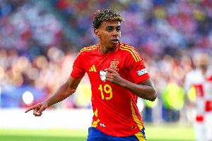 卡尼薩雷斯：在亞馬爾踢滿90分鐘后，他入選國家隊(duì)的爭論該結(jié)束了