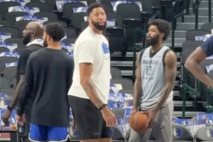 美媒曬濃眉照：他身材明顯發(fā)福 看來(lái)問(wèn)題真的出在達(dá)拉斯