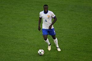 于帕梅卡諾為法國隊出戰(zhàn)的近23場比賽，其中18場球隊完成零封