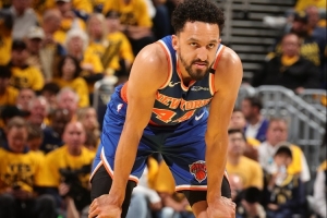 沙梅特：對(duì)手大部分注意力在唐斯身上 這讓我有了更多機(jī)會(huì)