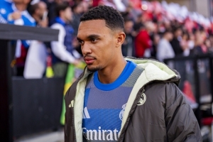 TA：阿諾德前往迪拜進(jìn)行溫暖氣候訓(xùn)練，呂迪格、瓊阿或缺陣埃爾切