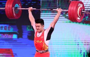 淚灑頒獎(jiǎng)儀式！石智勇全運(yùn)會奪金后宣布退役，結(jié)束22年舉重生涯