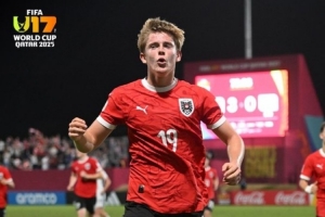 U17世界杯1/8決賽英格蘭0-4慘敗奧地利，后者1/4決賽對陣日本