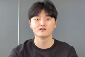 準(zhǔn)備好并肩作戰(zhàn)！Doran Keria點贊了T1官宣Peyz加入的ins