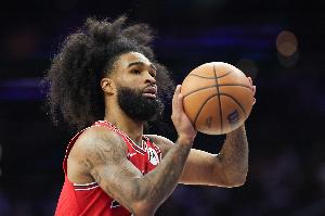 能攻善傳！科比·懷特助攻武切維奇絕殺 全場(chǎng)17中9貢獻(xiàn)25分7助