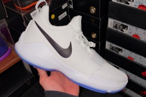 這個(gè)配色如何？球鞋博主曬明年將復(fù)刻歸來(lái)的喬治PG 1！