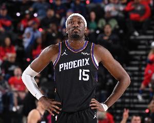 這賽季會比較常見！馬威掩護后下順 起飛接布克吊傳空接暴扣！